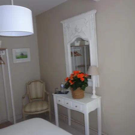 Les Fleurs Du Mont Bed & Breakfast Caux Exterior photo